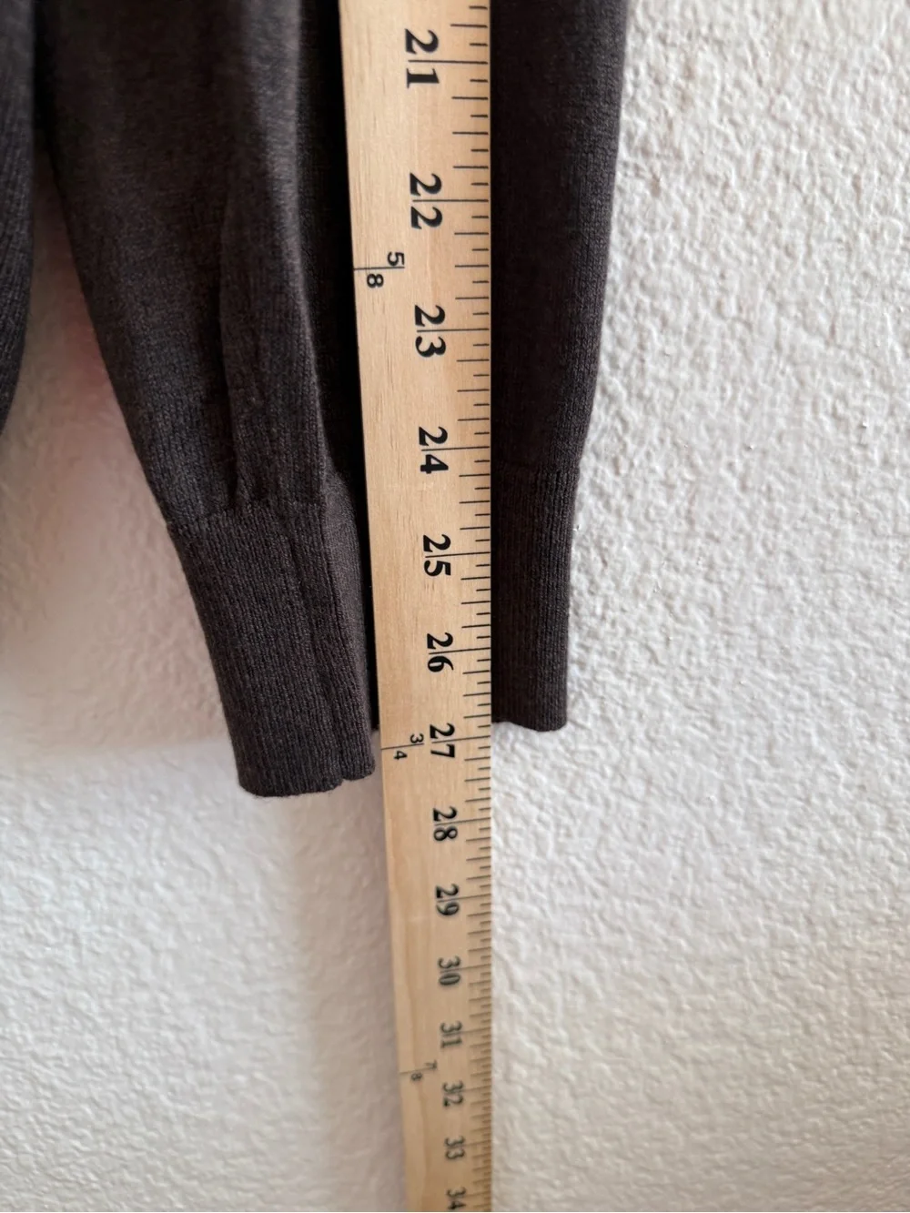 Banana Republic Men’s Brown Silk, Cotton & Cashmere Luxury Blend V-Neck Sweater